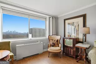 2479 Peachtree Rd NE, Atlanta, GA 30305 - Photo 3