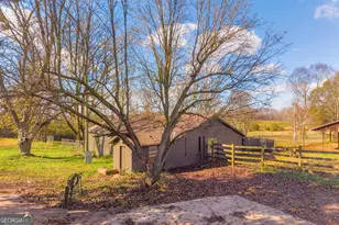 586 Grady School Rd, Canon, GA 30520 - Photo 35