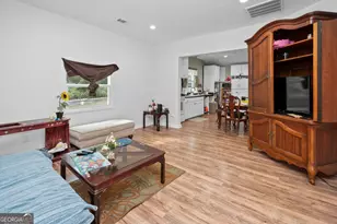 105 Poplar St, Hogansville, GA 30230 - Photo 7