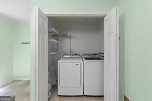 5461 Francis Dr SW, Lilburn, GA 30047 - Photo 9