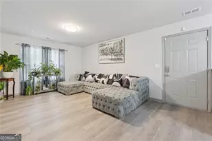 3102 Fairington Village Dr, Lithonia, GA 30038 - Photo 7