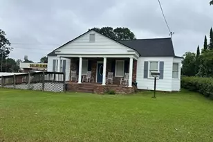 5828 Oak St, Eastman, GA 31023 - Photo 1