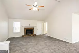 1445 Glynn Oaks Dr SW, Marietta, GA 30008 - Photo 3