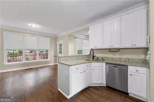 1811 Lake Cove Dr SW, Atlanta, GA 30331 - Photo 7