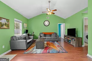 160 Sandalwood Cir, Statesboro, GA 30458 - Photo 17