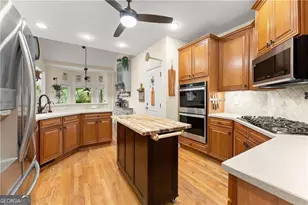 825 Mill Garden Pl, Cumming, GA 30040 - Photo 17