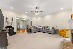 825 Mill Garden Pl, Cumming, GA 30040 - Photo 9