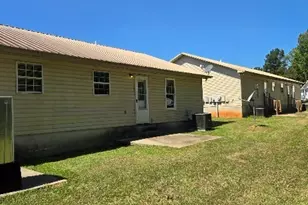 2317 Laura Ct NE, Milledgeville, GA 31061 - Photo 9