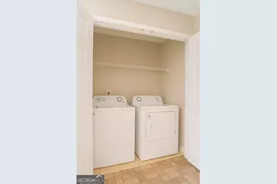 8596 Guthrie Drive, Riverdale, GA 30274 - Photo 7