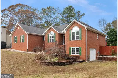 124 Crown Walk, McDonough, GA 30253 - Photo 3