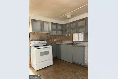 4 Skyland Drive W, Locust Grove, GA 30248 - Photo 3