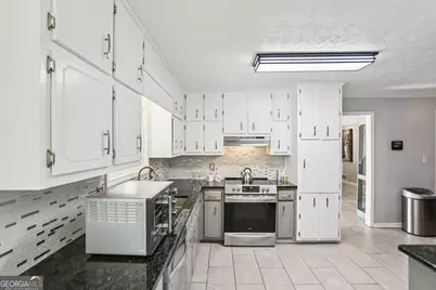 654 Conyers Road, McDonough, GA 30252 - Photo 9