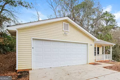 5862 Homestead Circle, Rex, GA 30273 - Photo 3