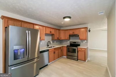 5862 Homestead Circle, Rex, GA 30273 - Photo 7