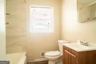 8448 Taylor Rd, Riverdale, GA 30274 - Photo 13