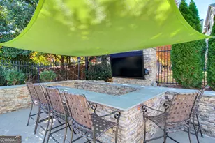 1970 Peachford Rd, Dunwoody, GA 30338 - Photo 9