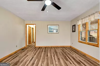 147 Twin Peaks Drive, Demorest, GA 30535 - Photo 7