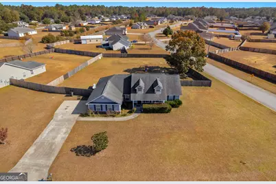 242 Parish Loop, Hinesville, GA 31313 - Photo 3