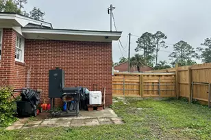 61 W Bruce St, McRae-Helena, GA 31055 - Photo 3