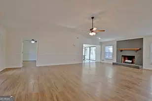 2260 Castle Lake Dr, Tyrone, GA 30290 - Photo 7