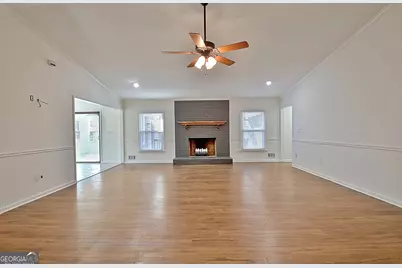 2260 Castle Lake Drive, Tyrone, GA 30290 - Photo 5