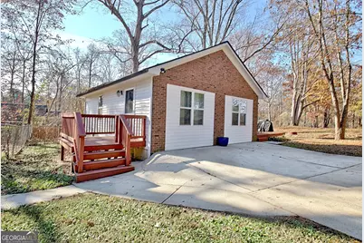 2260 Castle Lake Drive, Tyrone, GA 30290 - Photo 37