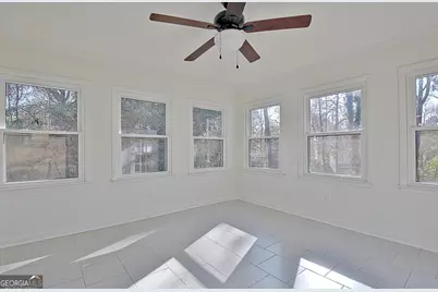 2260 Castle Lake Drive, Tyrone, GA 30290 - Photo 17