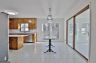 2260 Castle Lake Dr, Tyrone, GA 30290 - Photo 11