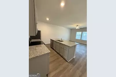 144 Village Green Drive NW, Adairsville, GA 30103 - Photo 7