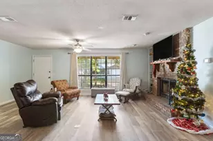 156 W Peach Ave, Kingsland, GA 31548 - Photo 9