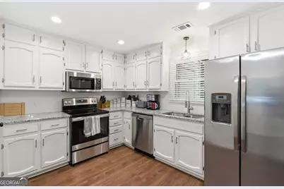 230 West Avenue #UNIT 5, Carrollton, GA 30117 - Photo 15