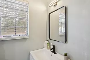 203 Holiday Cir, Savannah, GA 31419 - Photo 13