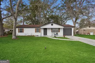 203 Holiday Cir, Savannah, GA 31419 - Photo 1