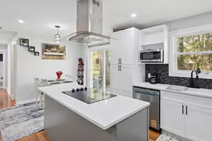 203 Holiday Cir, Savannah, GA 31419 - Photo 9