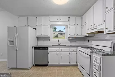 125 Pinewood Drive, Senoia, GA 30276 - Photo 9