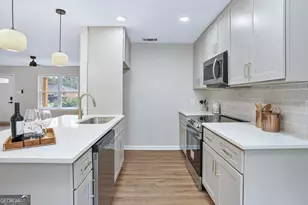 108 Greenbriar Dr, Savannah, GA 31419 - Photo 7