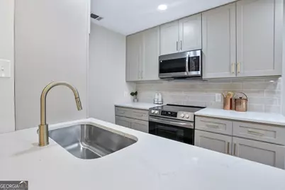 108 Greenbriar Drive, Savannah, GA 31419 - Photo 9