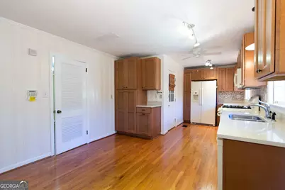 2327 Bry Mar Drive NE, Atlanta, GA 30345 - Photo 11