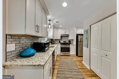 1018 Falling Valley Court SE, Smyrna, GA 30080 - Photo 5