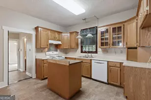 400 1st St, Folkston, GA 31537 - Photo 23