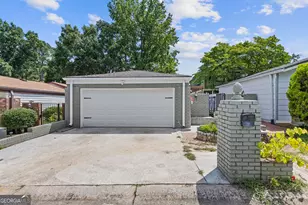 935 Bobcat Ct SE, Marietta, GA 30067 - Photo 1