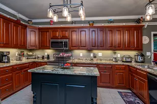 325 Twin Oaks Cir, Bogart, GA 30622 - Photo 35