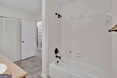 26204 NE Plantation Drive NE #204, Atlanta, GA 30324 - Photo 25