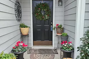 743 Vinebrook Ln, Suwanee, GA 30024 - Photo 5