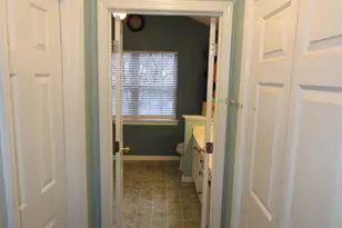 743 Vinebrook Ln, Suwanee, GA 30024 - Photo 7