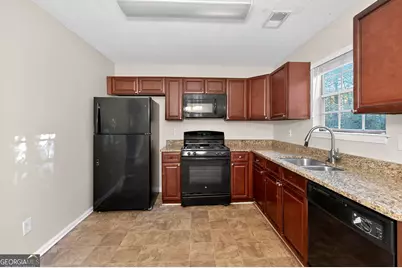 1017 Forest West Court, Stone Mountain, GA 30088 - Photo 9