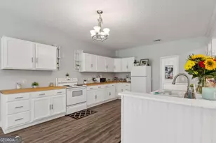 389 Magnolia Dr, Waverly, GA 31565 - Photo 19