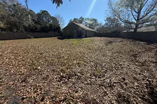 2203 Windsor St, Saint Marys, GA 31558 - Photo 17