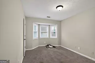 5473 Redwood Dr, Stone Mountain, GA 30087 - Photo 17