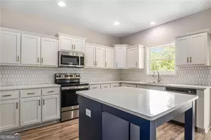 111 Hamilton Lake View Ct, Lagrange, GA 30241 - Photo 3